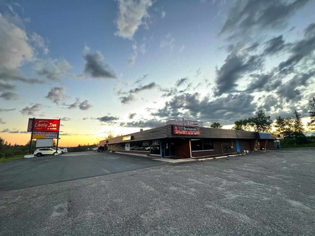 Lively Inn And Suites - Sudbury Naughton Exterior photo
