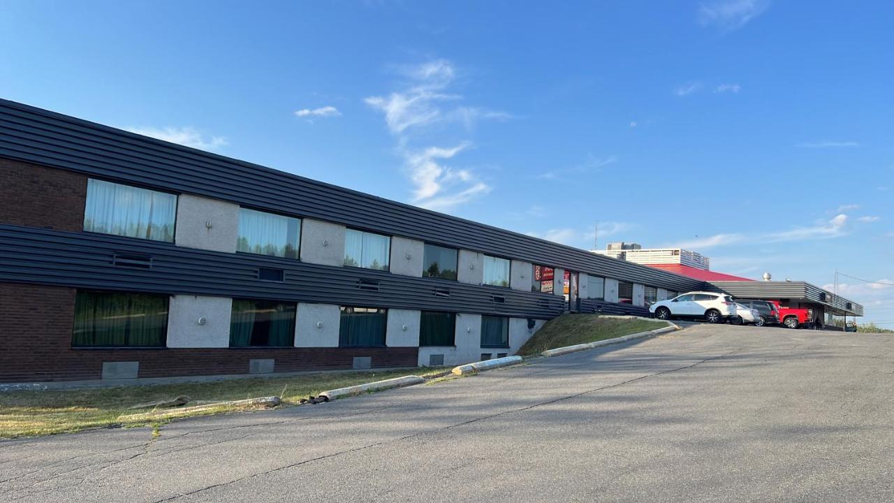 Lively Inn And Suites - Sudbury Naughton Exterior photo